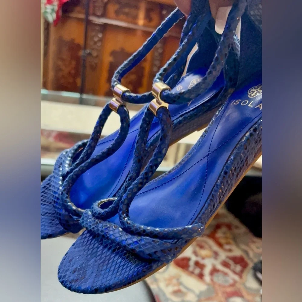 Wedge Isola straps shoes , leather in blue color, size 6.5